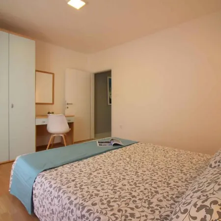Apartment Apartment In Porec/Istrien 10194 Porec