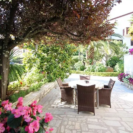Apartment In Porec/Istrien 10194 * Porec